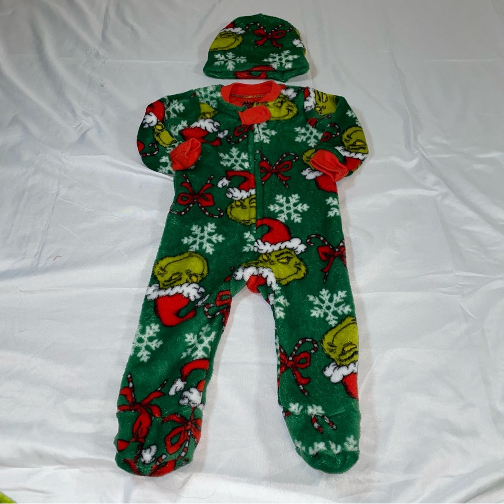 The Grinch One Piece with Hat‎ 6 months